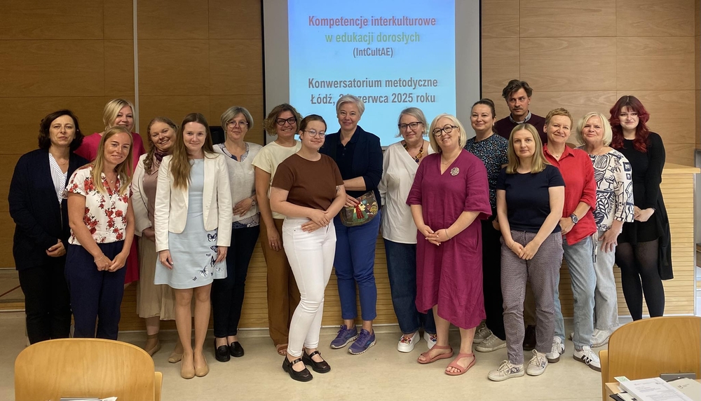 Kompetencje interkulturowe edukatorów – osiągnięcia projektu IntCultAE Kompetencje interkulturowe edukatorów – osiągnięcia projektu IntCultAE