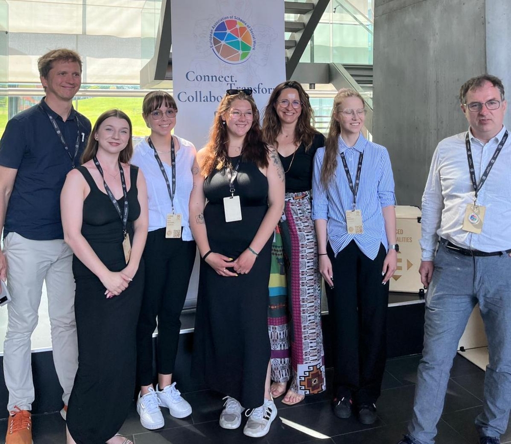 Social Connectedness – Contemporary Challenges and Opportunities Social Connectedness – Contemporary Challenges and Opportunities